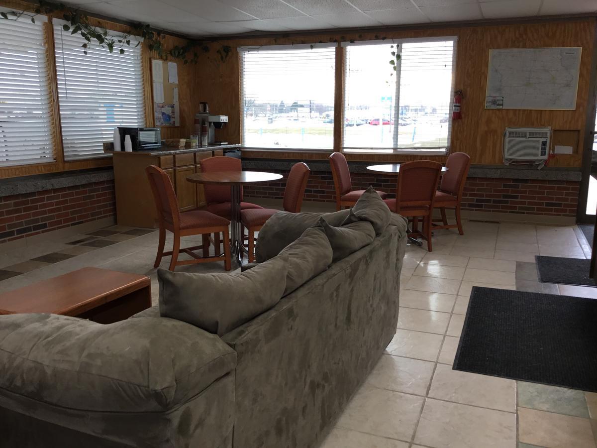Budget Inn Motel Storm Lake Kültér fotó